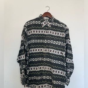 Windsor shirt button up